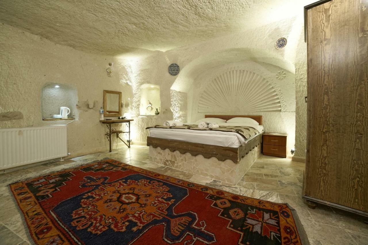 Inn Melek Cave 2*