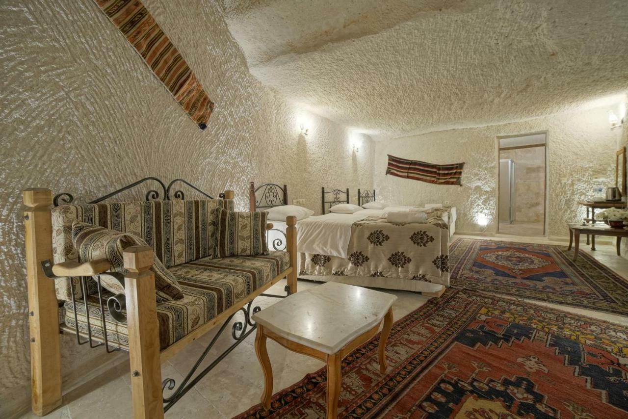 Inn Melek Cave