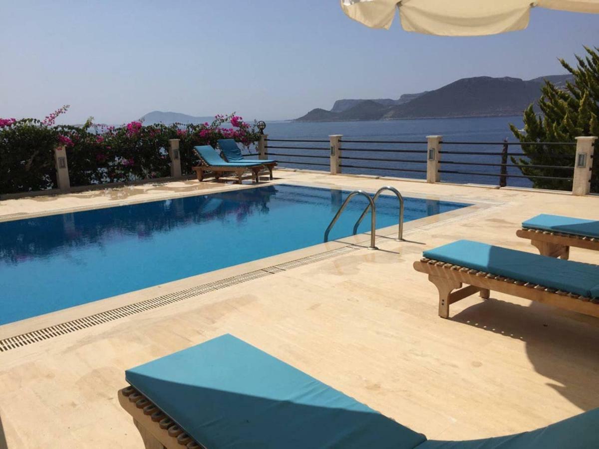Escalade Iii Villa