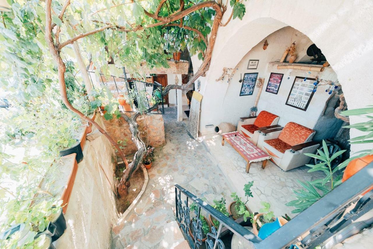 Avlu Cave House *