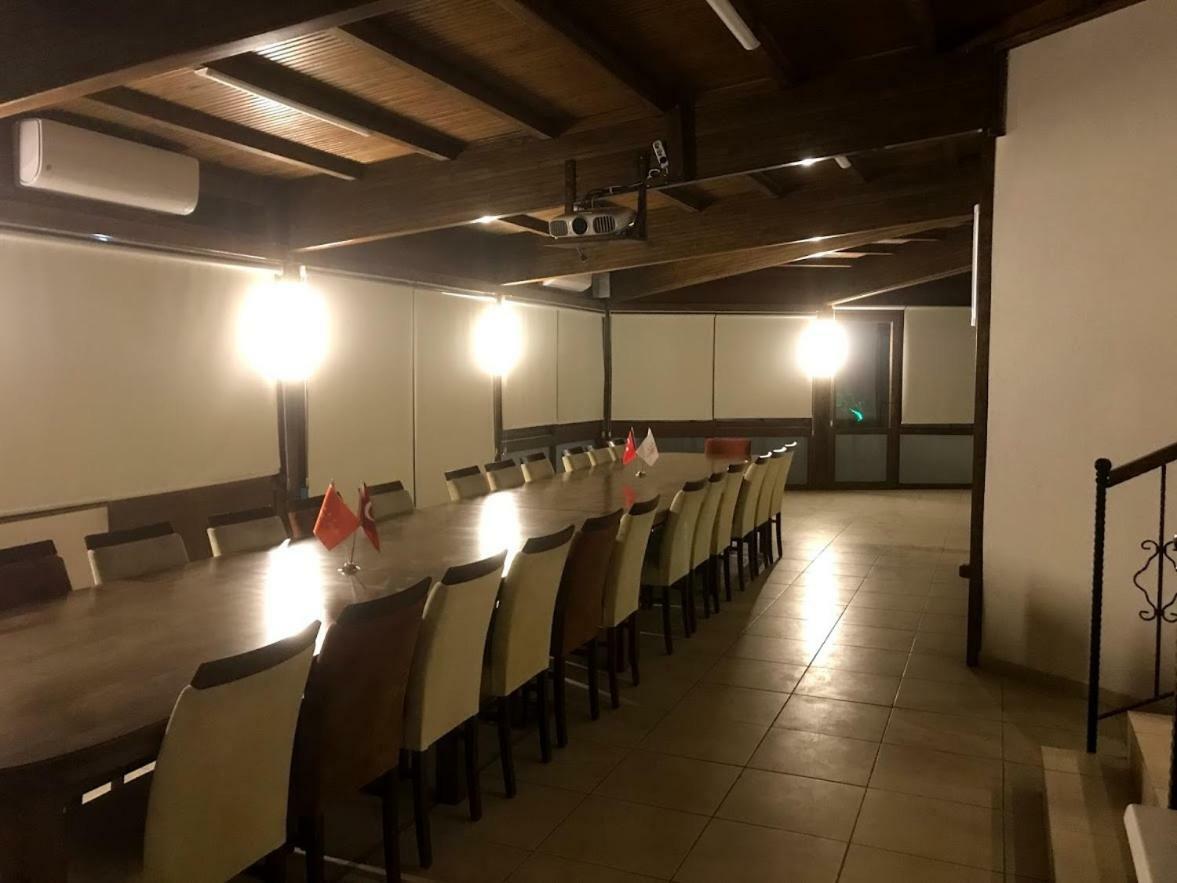 Kum Hotel