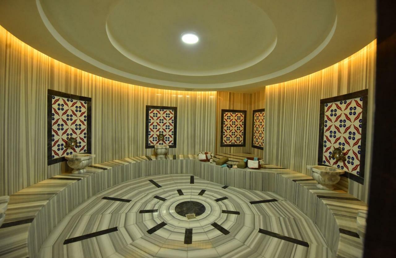 Hotel Grand Bulut & 3*