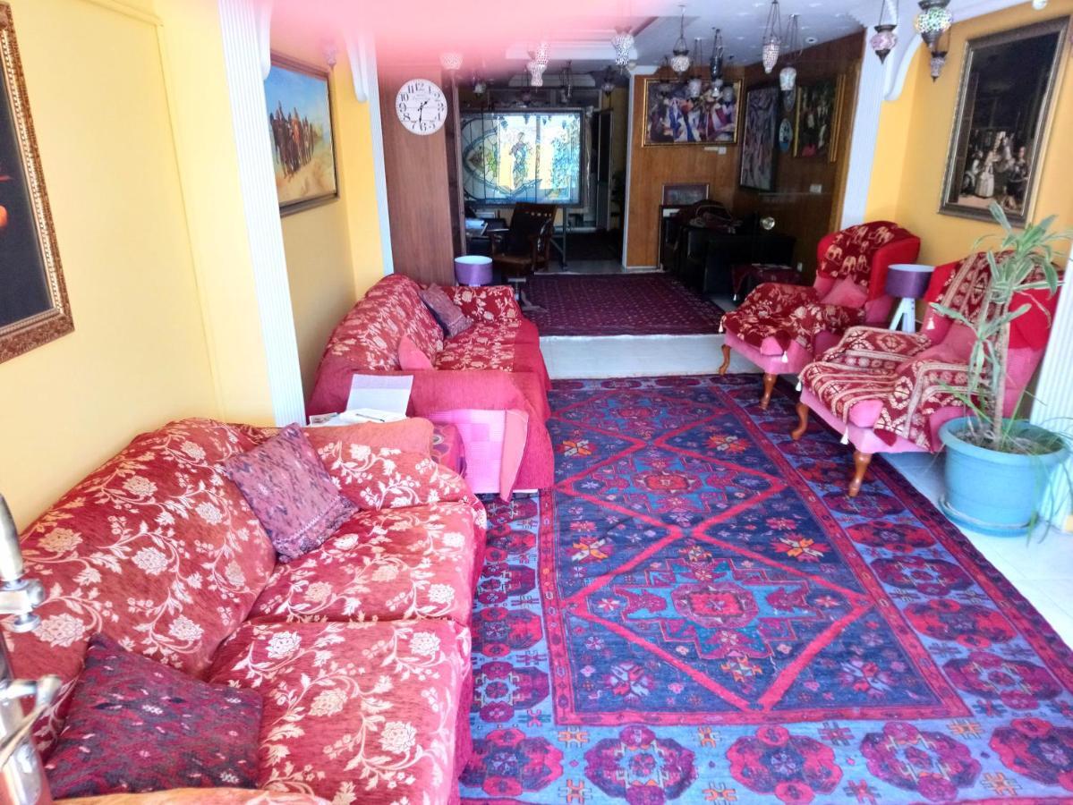 Cosmopolitan Park Hotel 3*