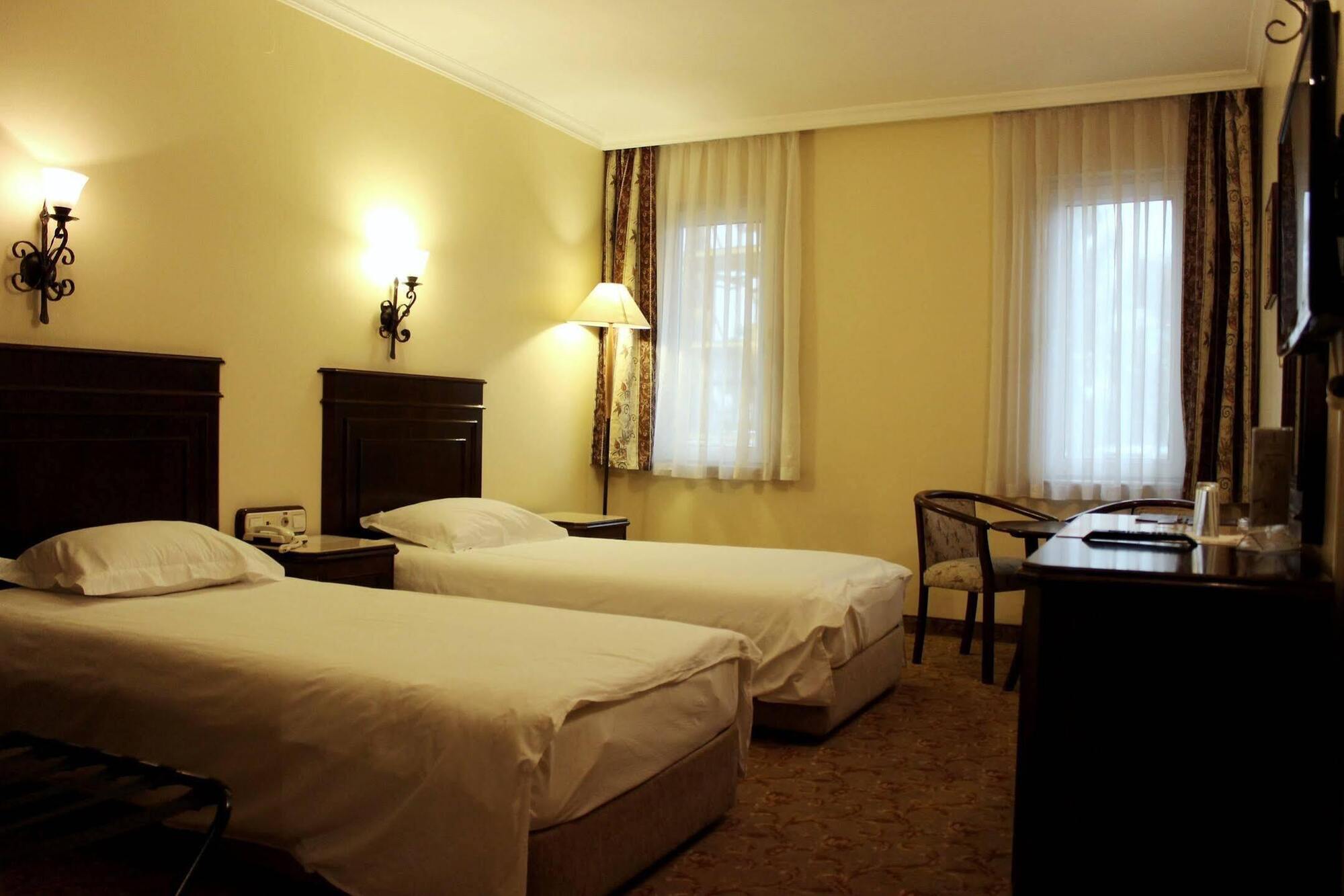 Montania Town Mudanya