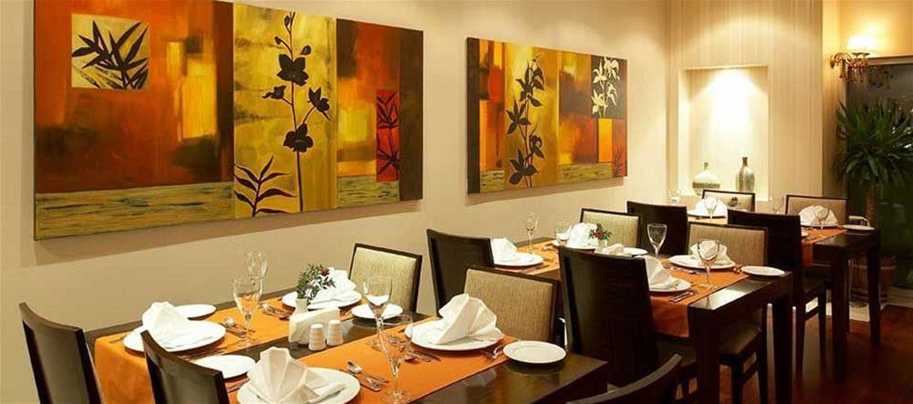 Plaza Hotel 4*