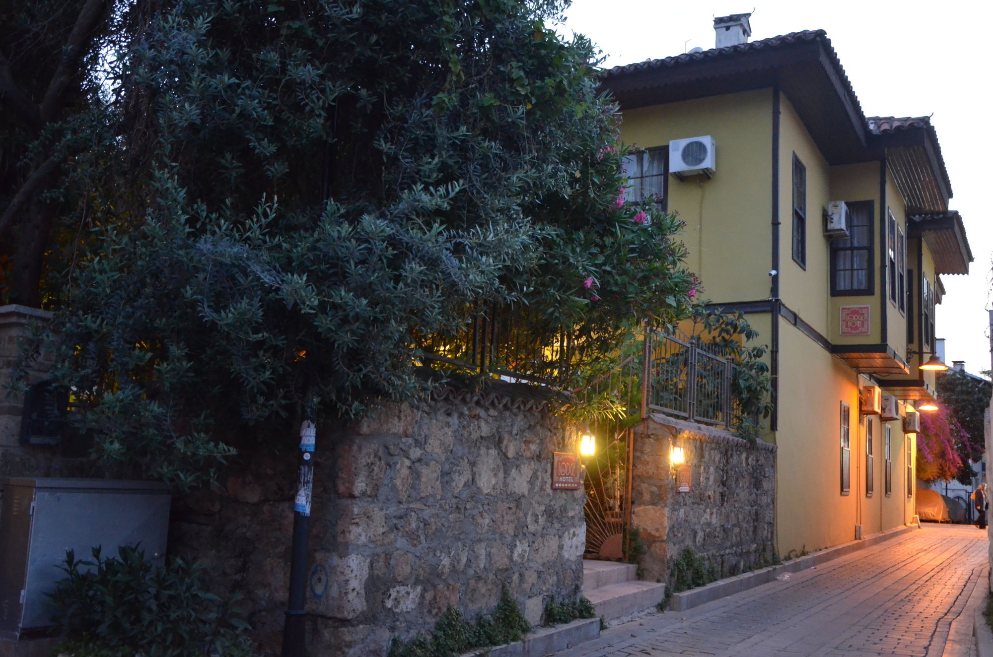 Kaleici Aparts 3* Antalya