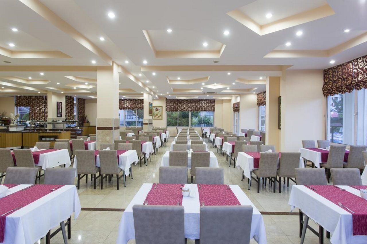Dream Hotel 4*