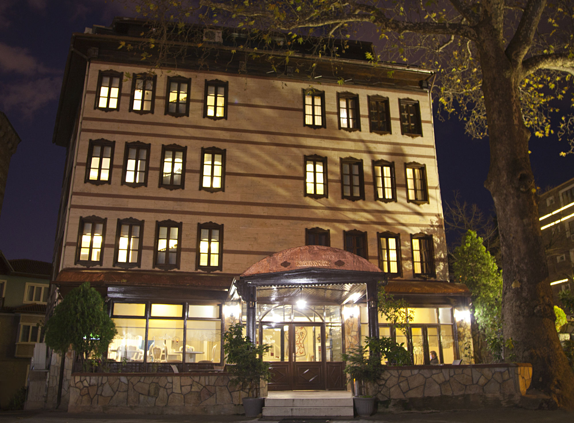 Kadi Konagi Thermal Hotel 2*