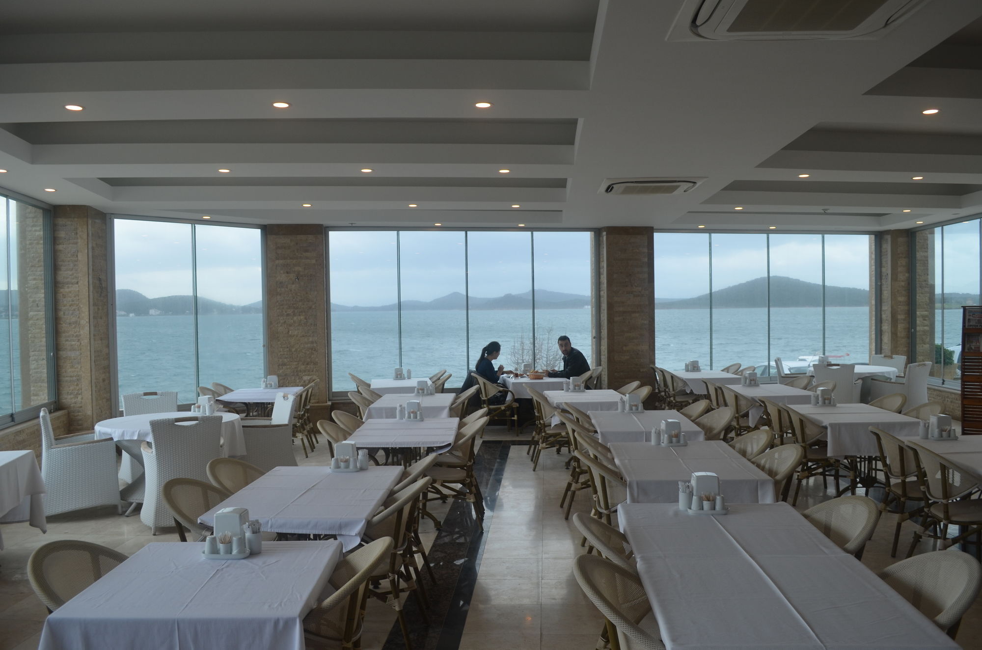 Hotel Cunda Kivrak 2*