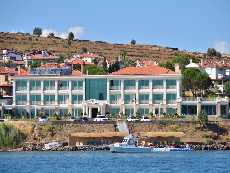Hotel Cunda Kivrak 2*