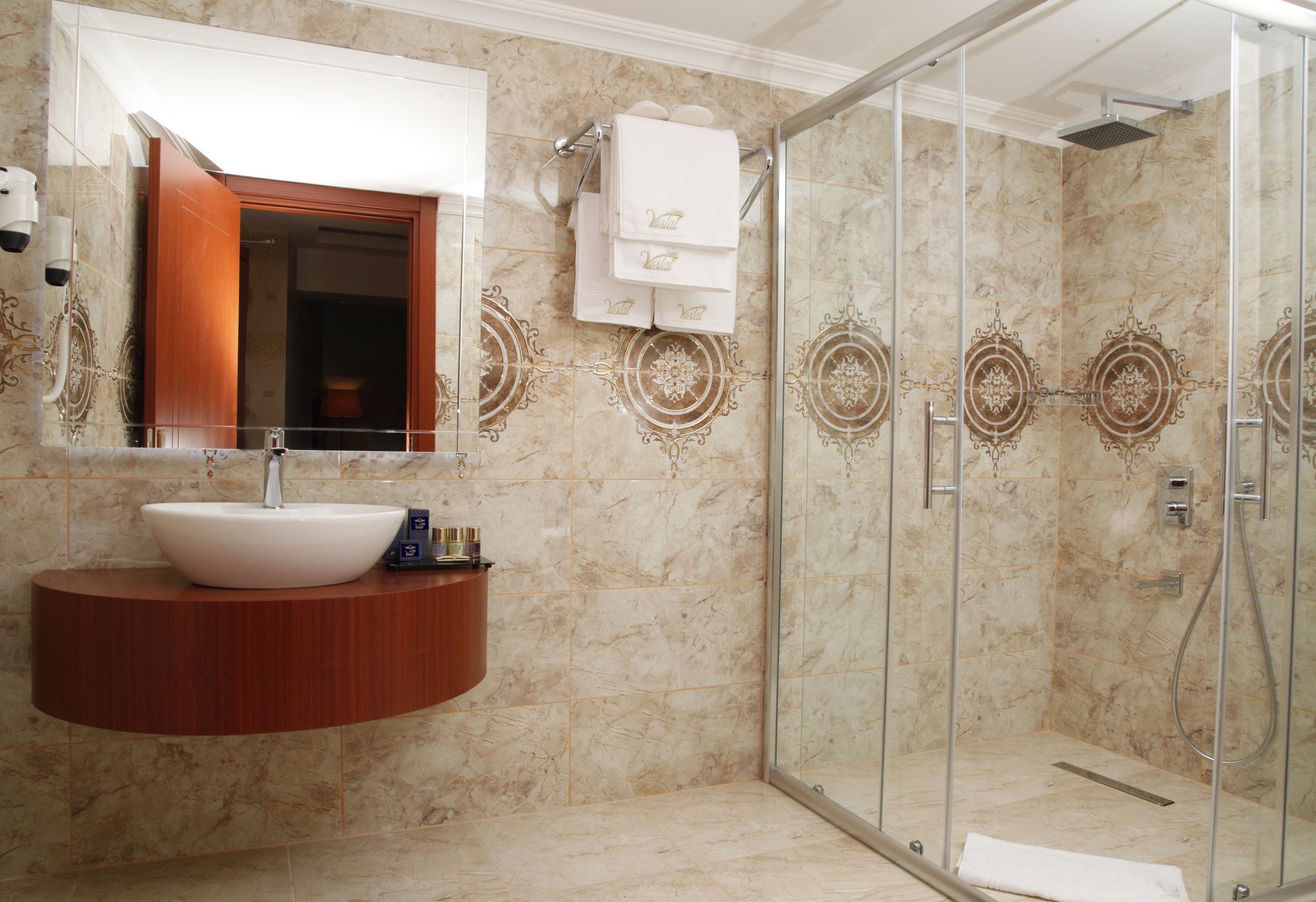 Grand Vuslat Hotel