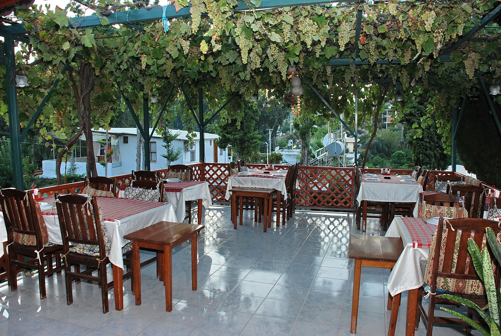St. Nicholas 3*