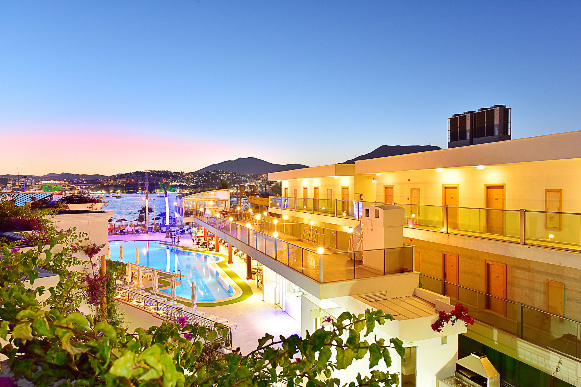 Tropicana Hotel