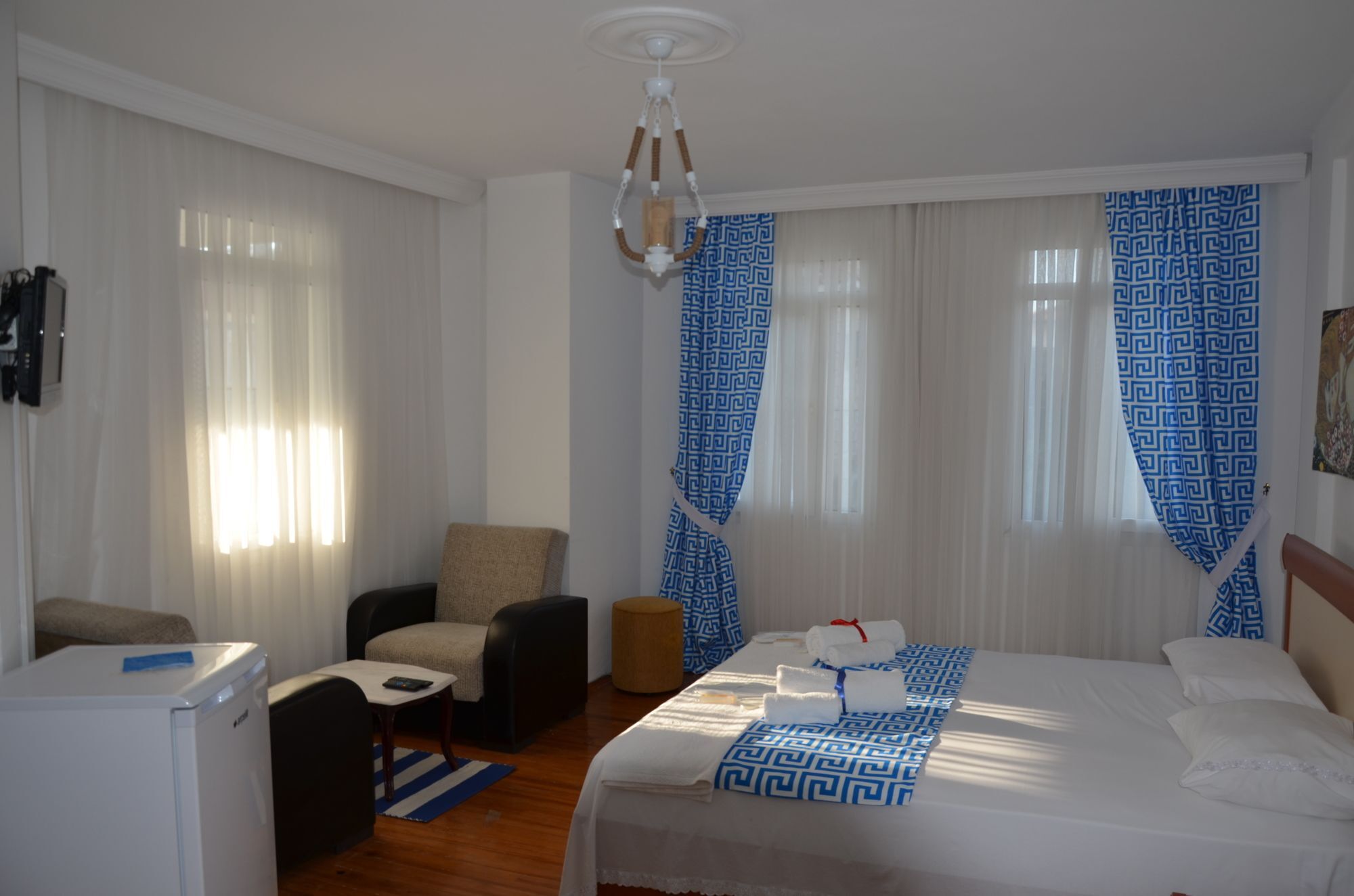 Beyaz Ev Alacati