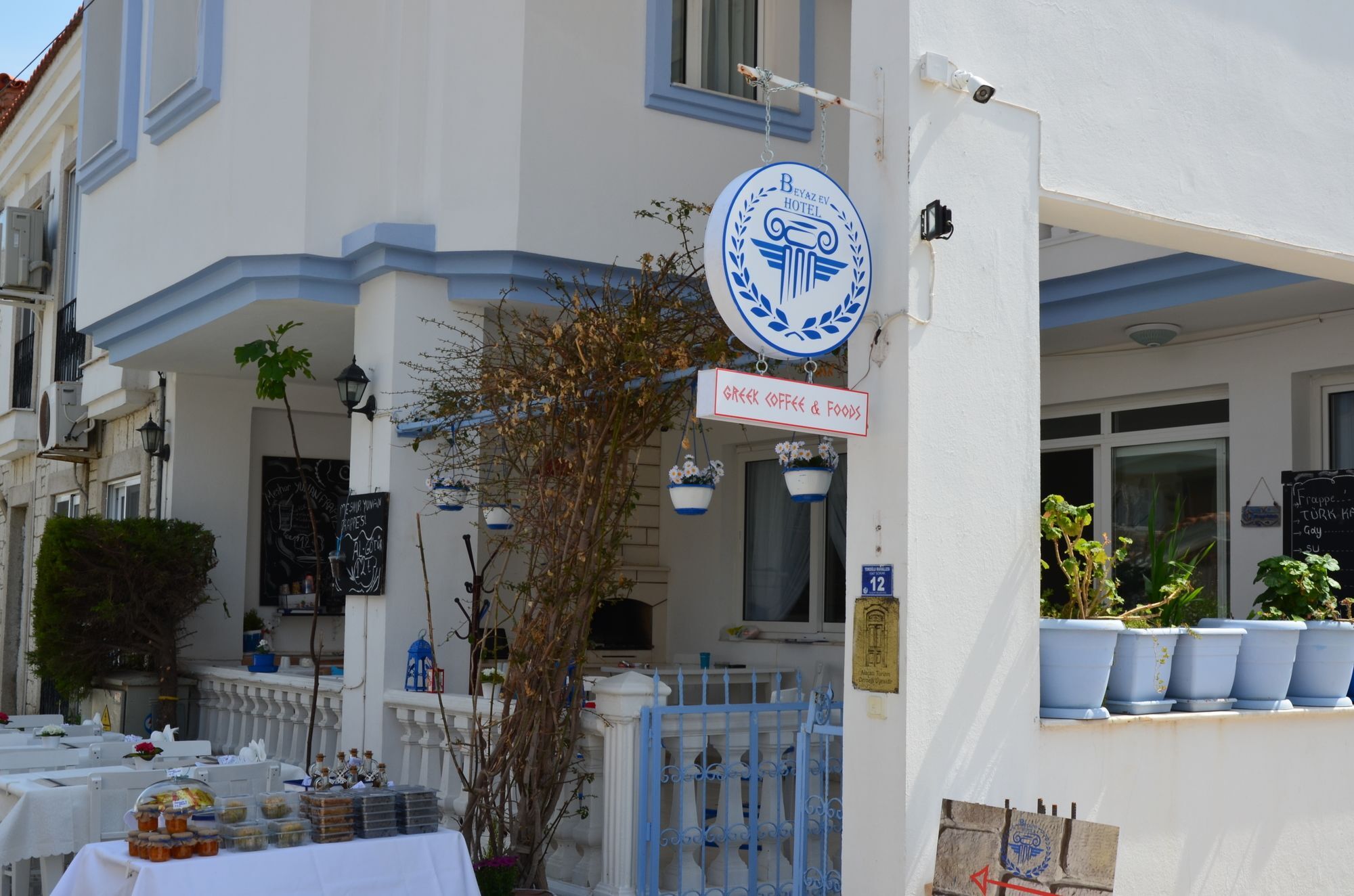 Beyaz Ev Guest house