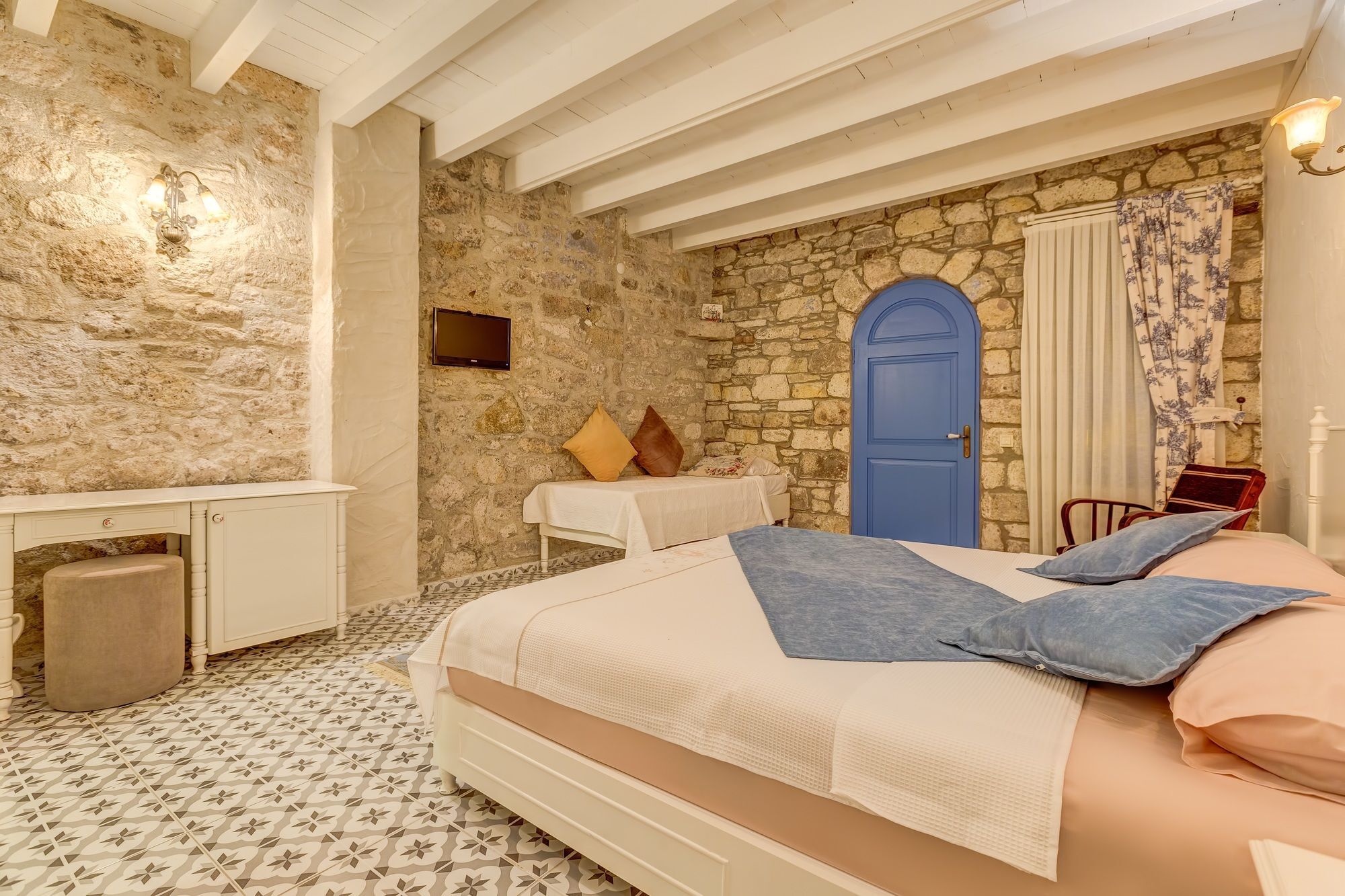 Guest house Eski Ev 5*