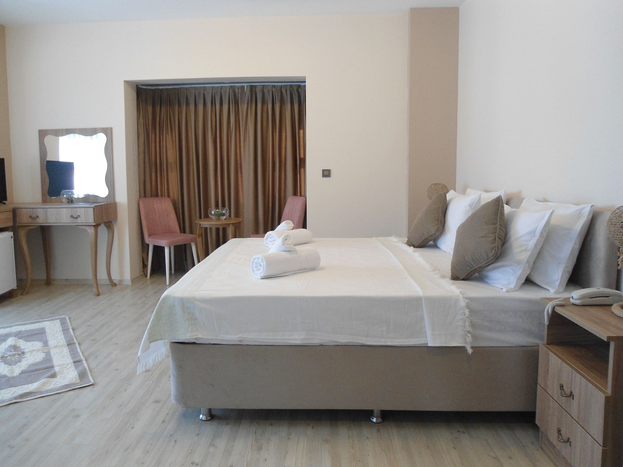 Bed & Breakfast F&g Butik 3*