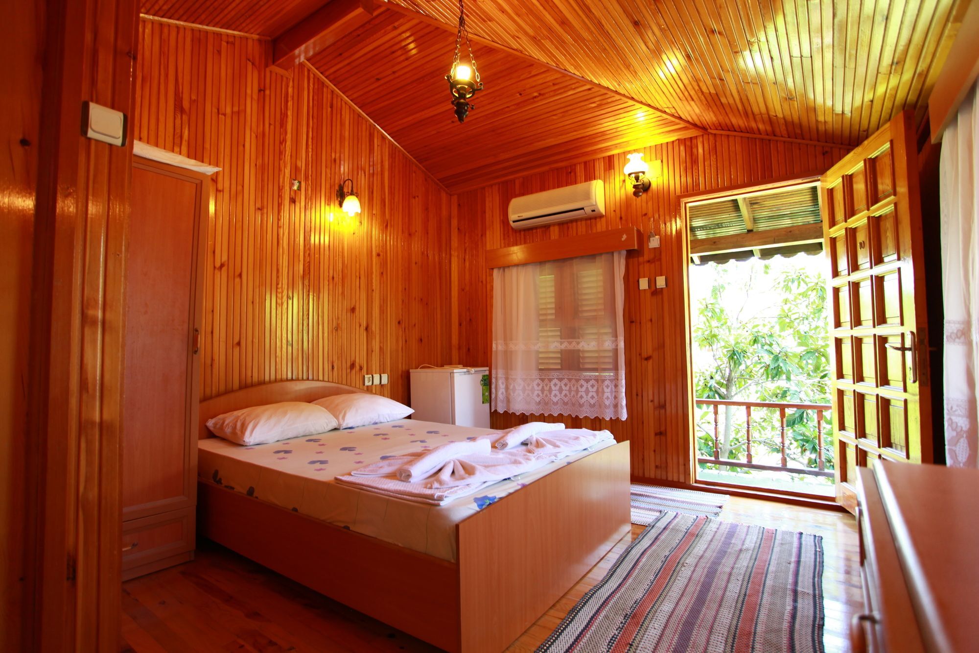 Baris & Holiday park