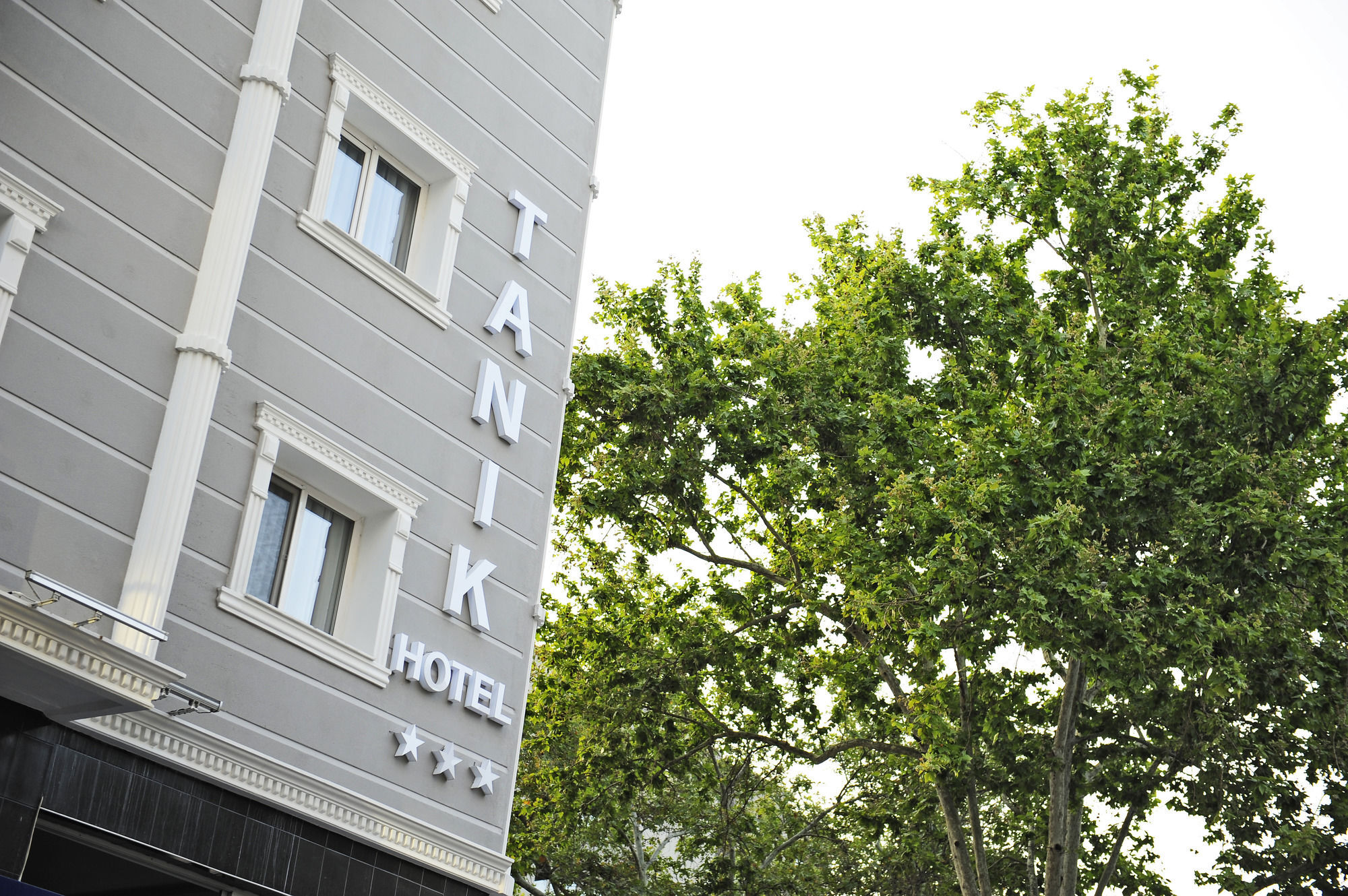 Tanik Hotel 3*
