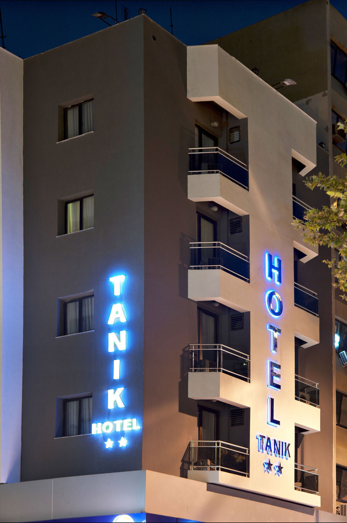 Tanik Hotel Izmir