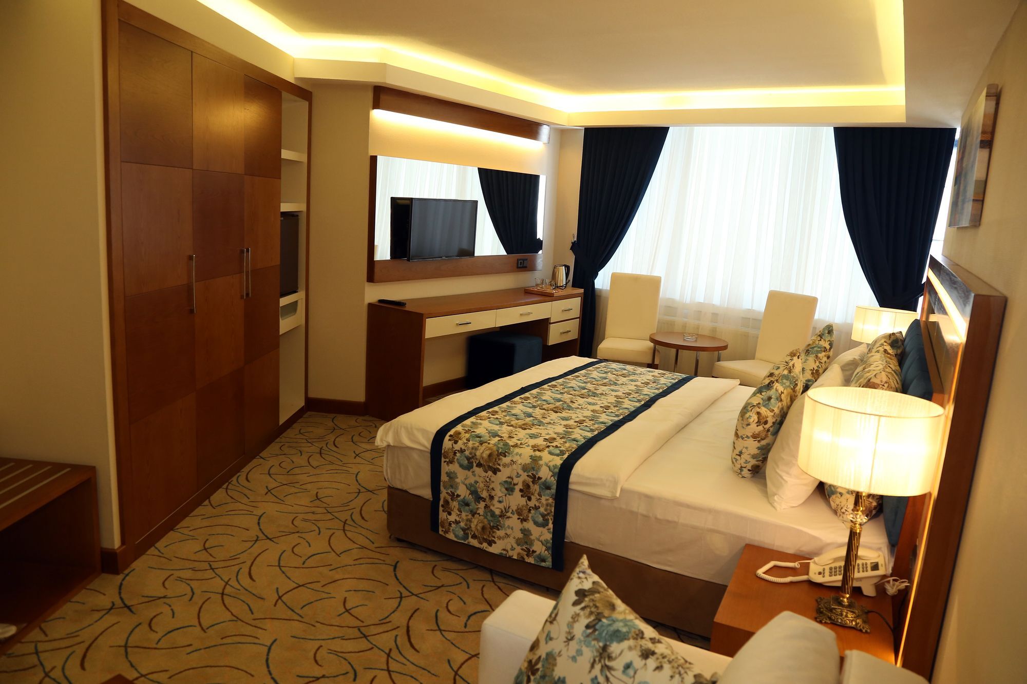 Hotel Yol Is 4*