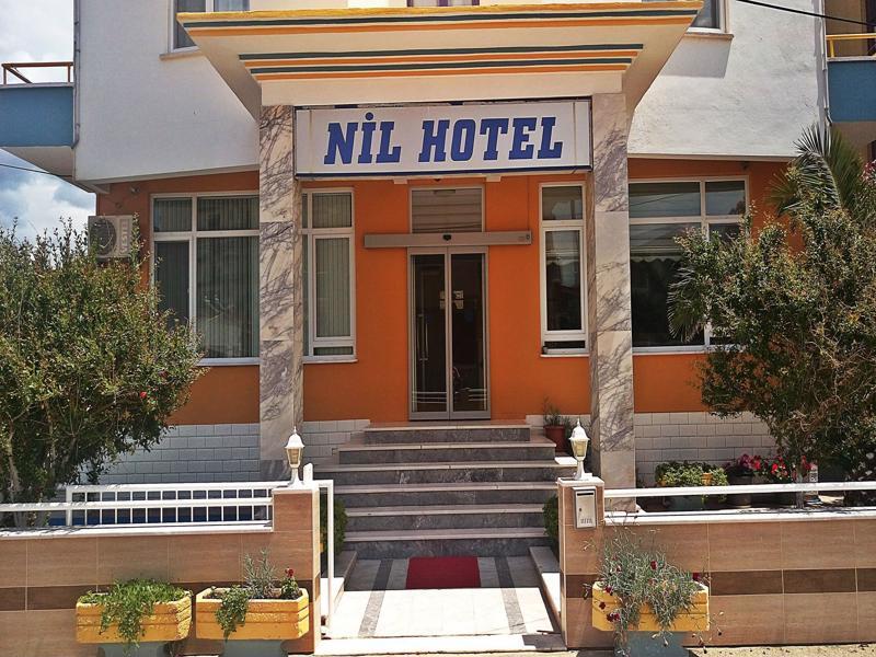 Nil Hotel *