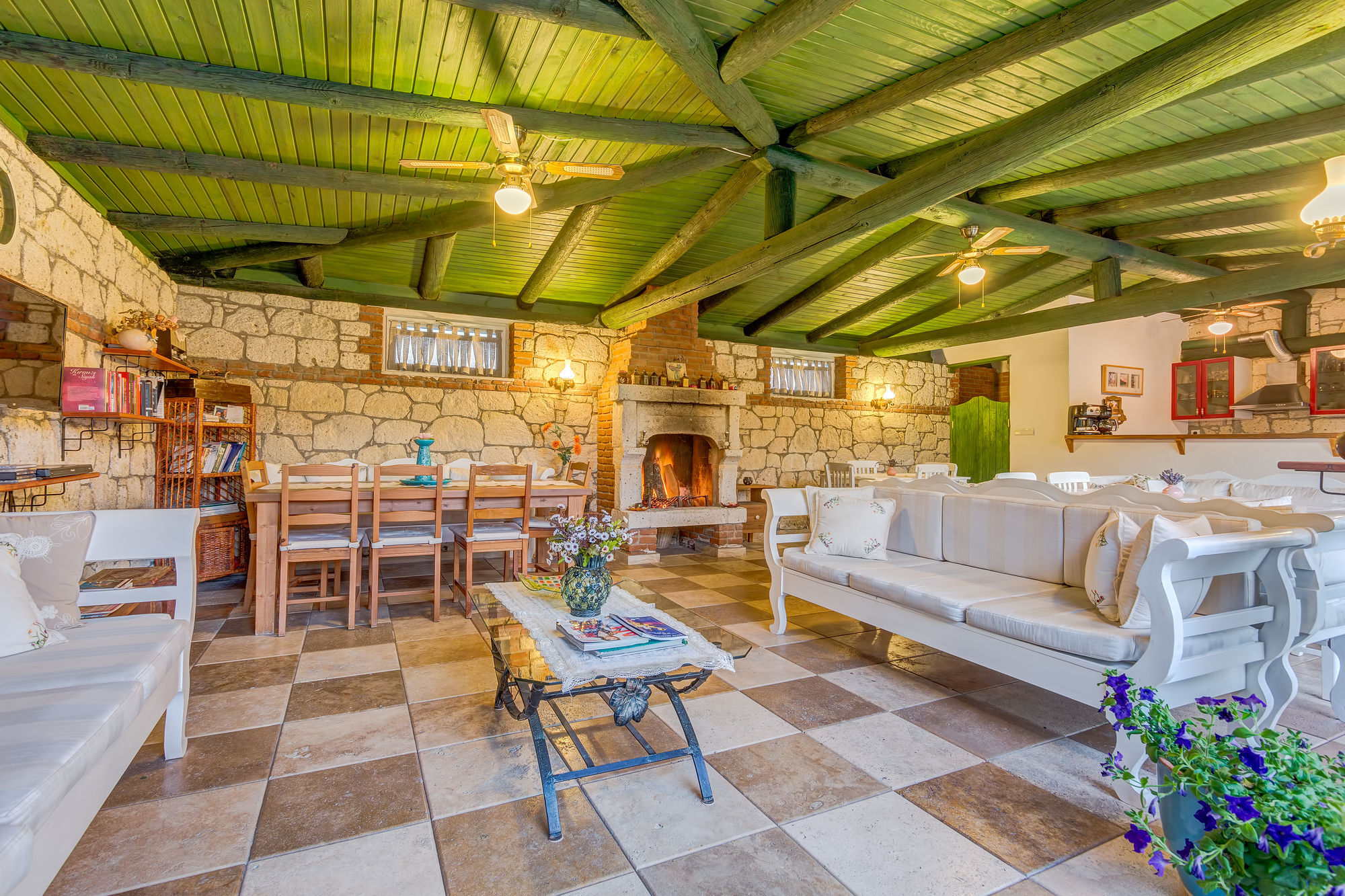Fora 2* Alacati