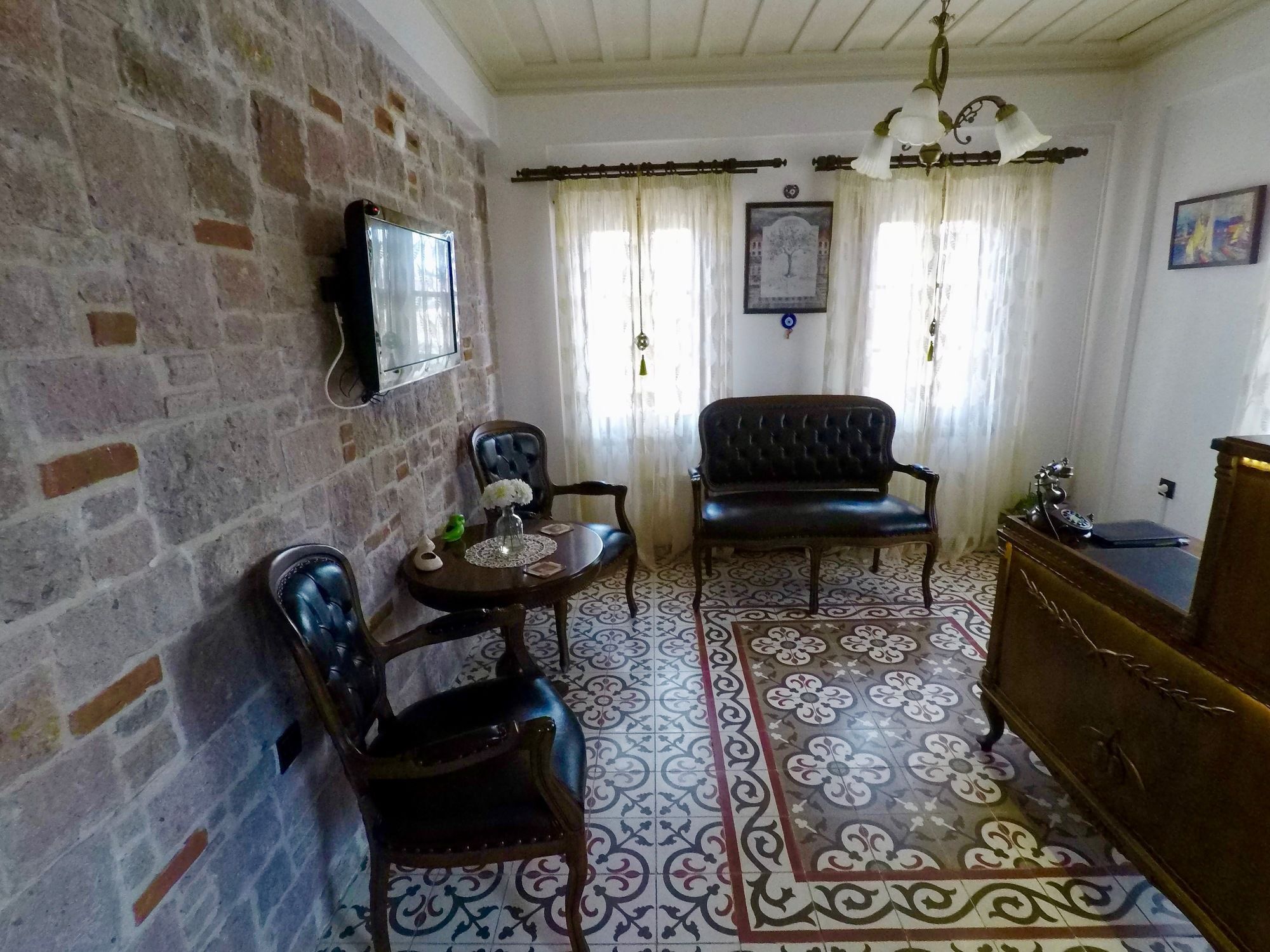 Tas Bahce Cunda * Ayvalik