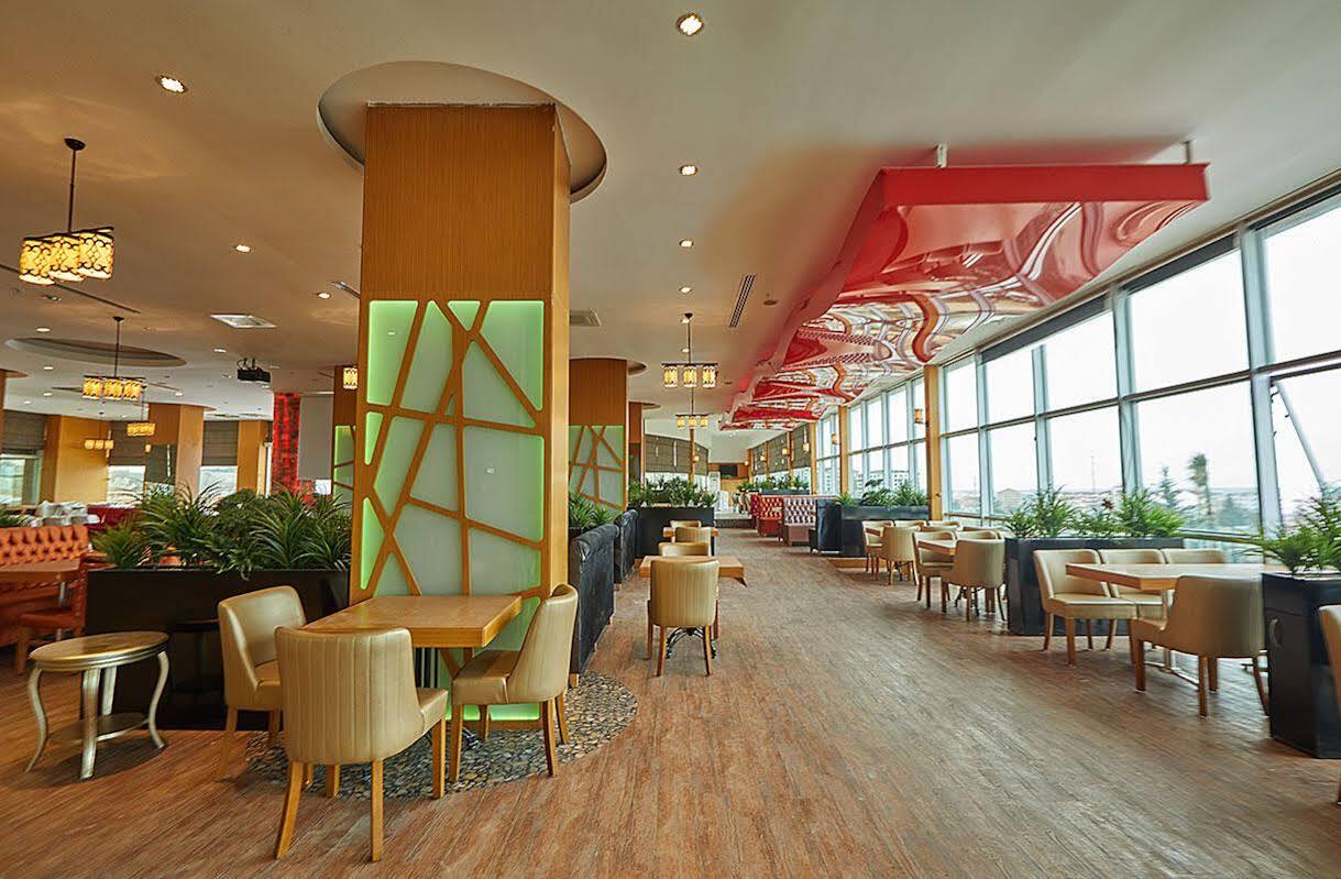 Hotel Wyndham 5*