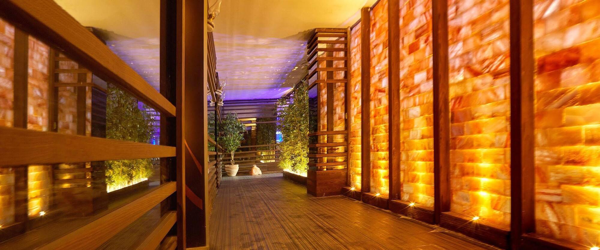 Wyndham Hotel 5*