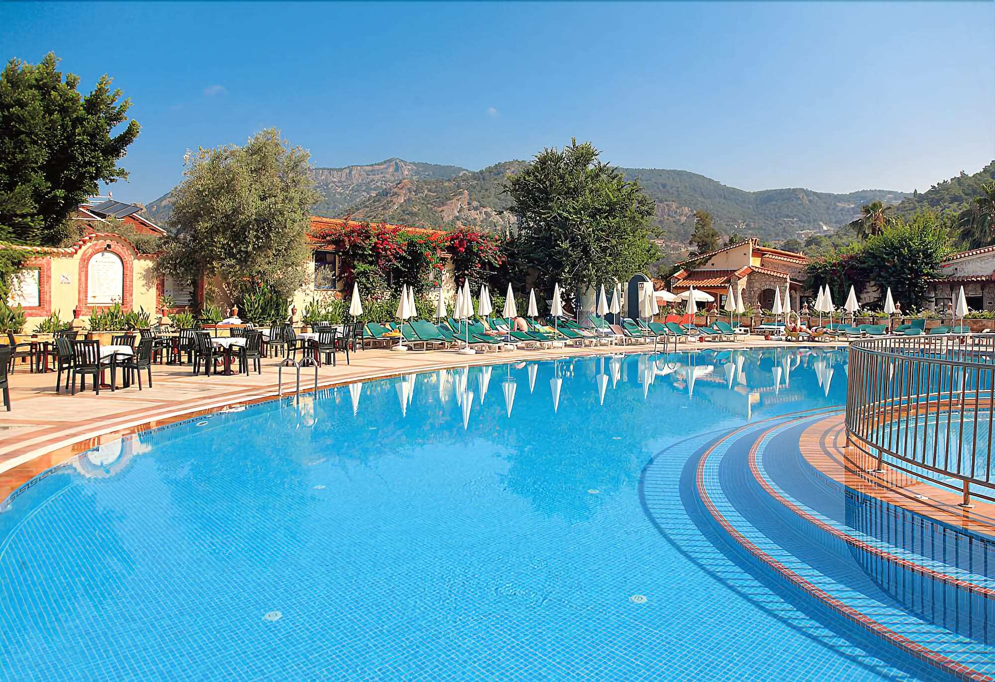 Hotel By Z 4*