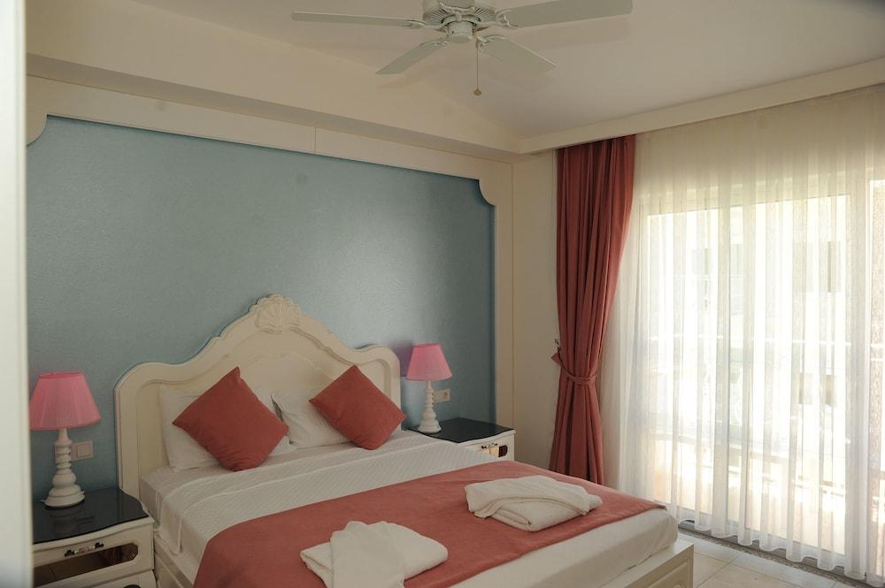 Montebello Deluxe 3* Oludeniz