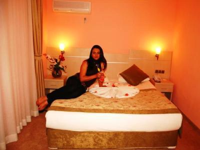Hotel Town Side