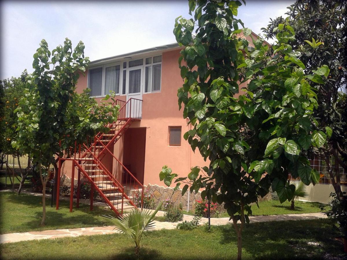 Sera Guest house *