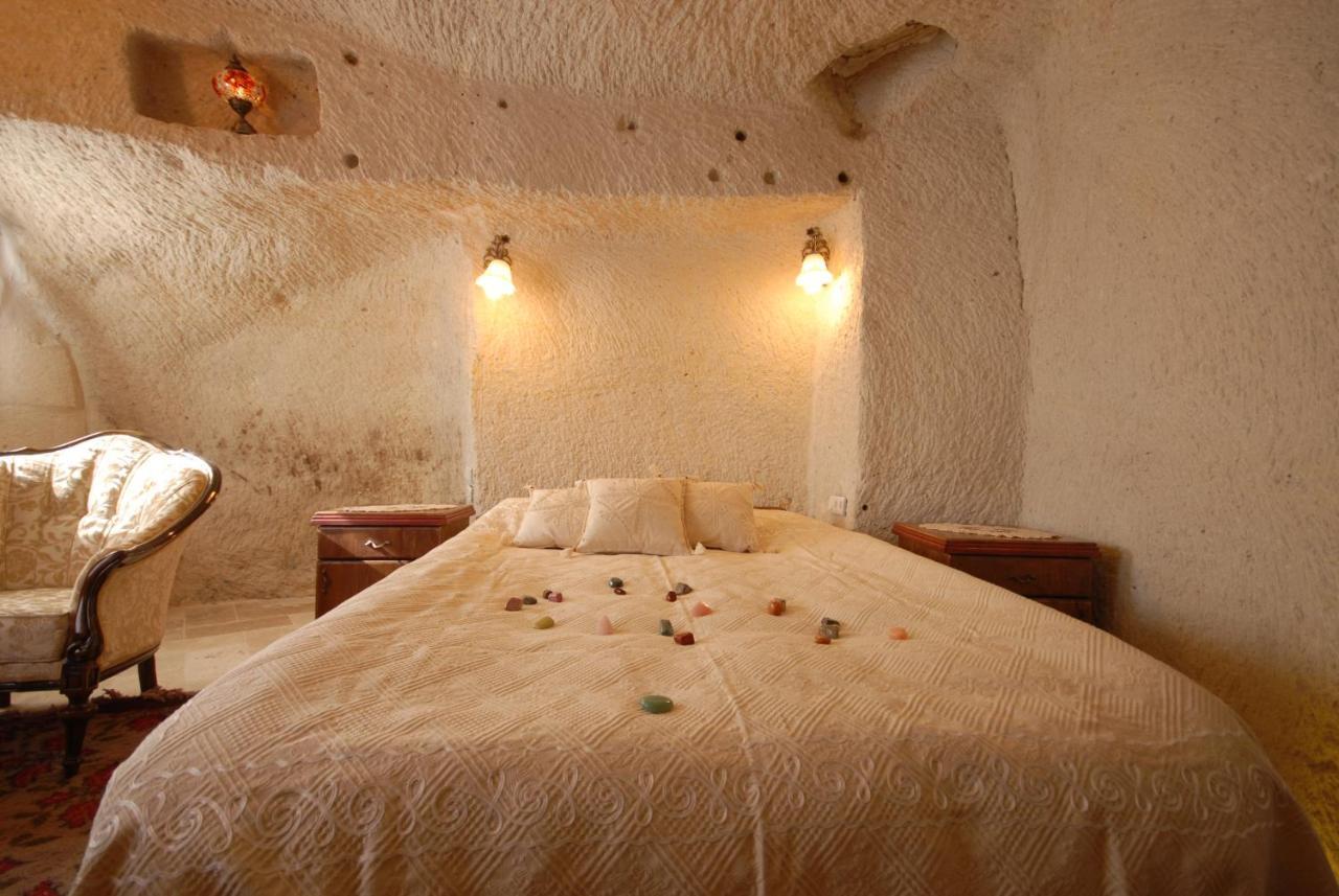Arif Cave 2*