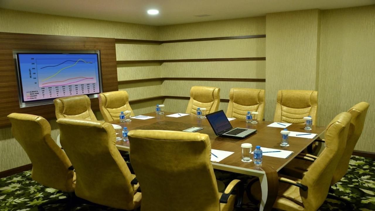 Hotel Adranos 4*