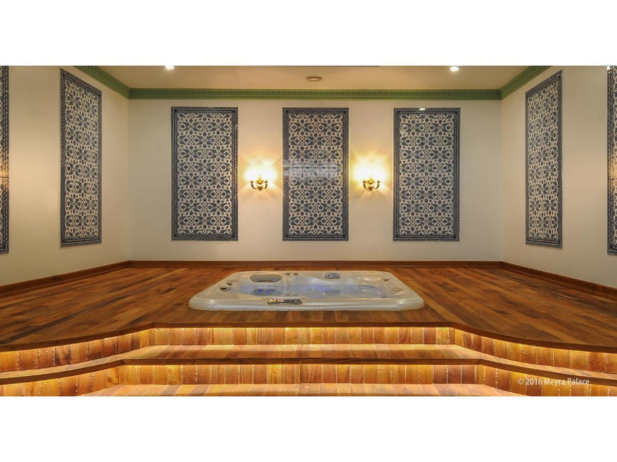 Hotel Meyra Palace