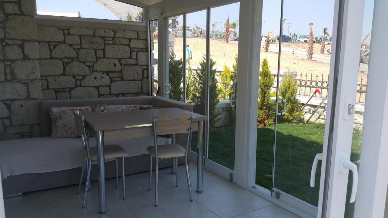 Pembe Apartment *