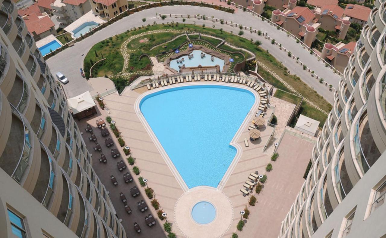 Luxury Penthouse In Goldcity Apartment *