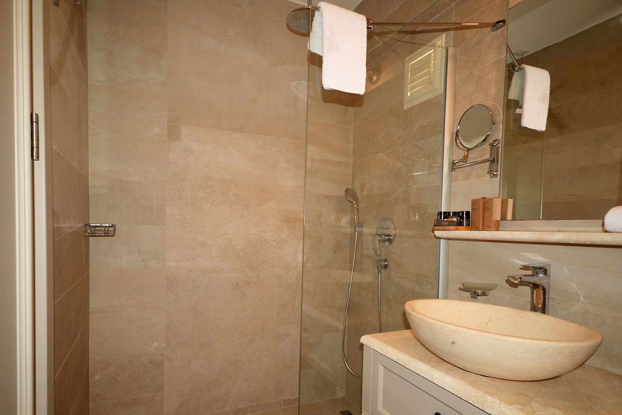 Hotel Elista & 3*
