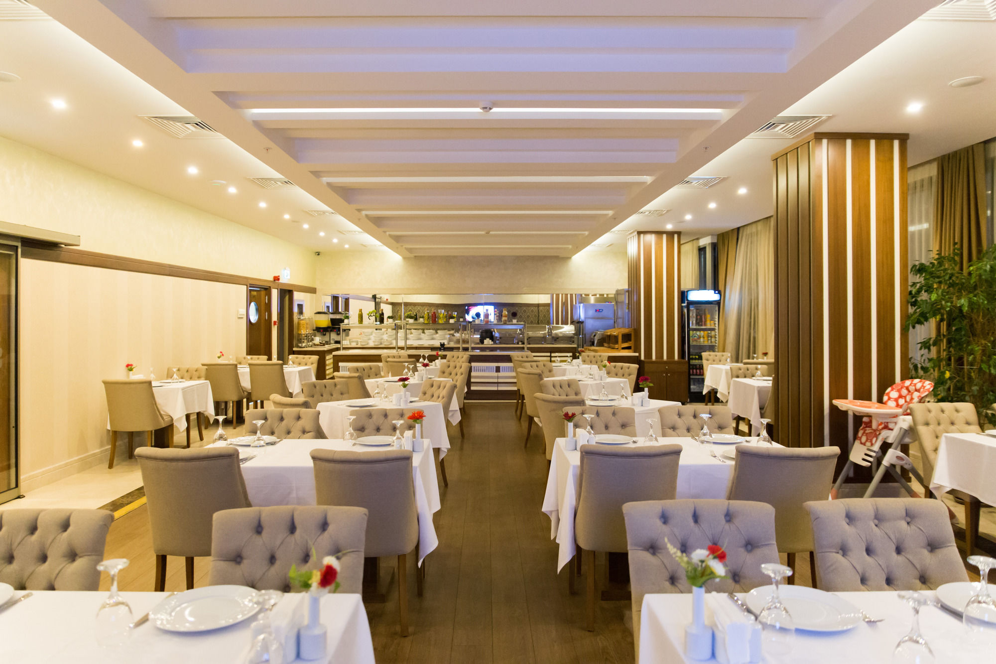 Hotel The Grand Mira Business Hotel 4*