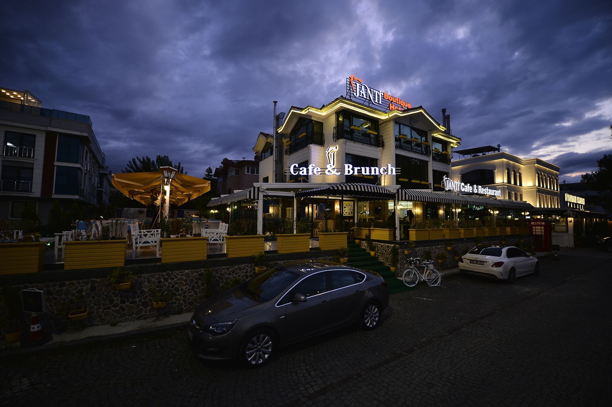Janti Boutique Hotel 3*