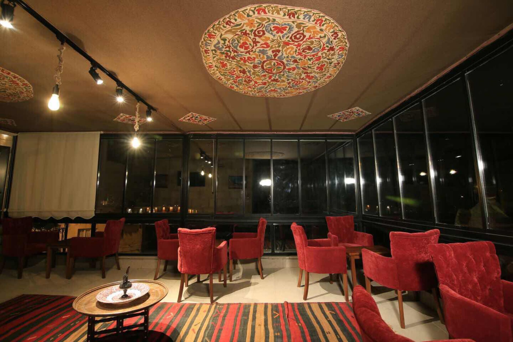 Hotel Caldera Cave & Restaurant
