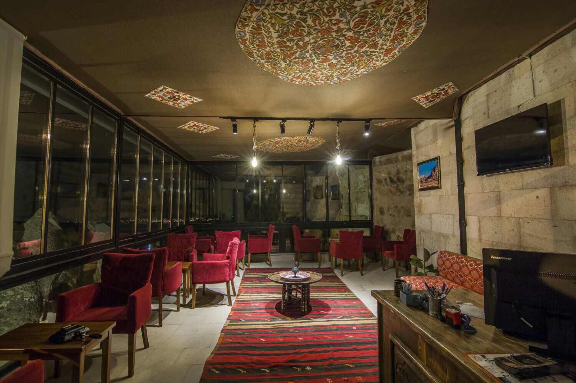 Hotel Caldera Cave & Restaurant