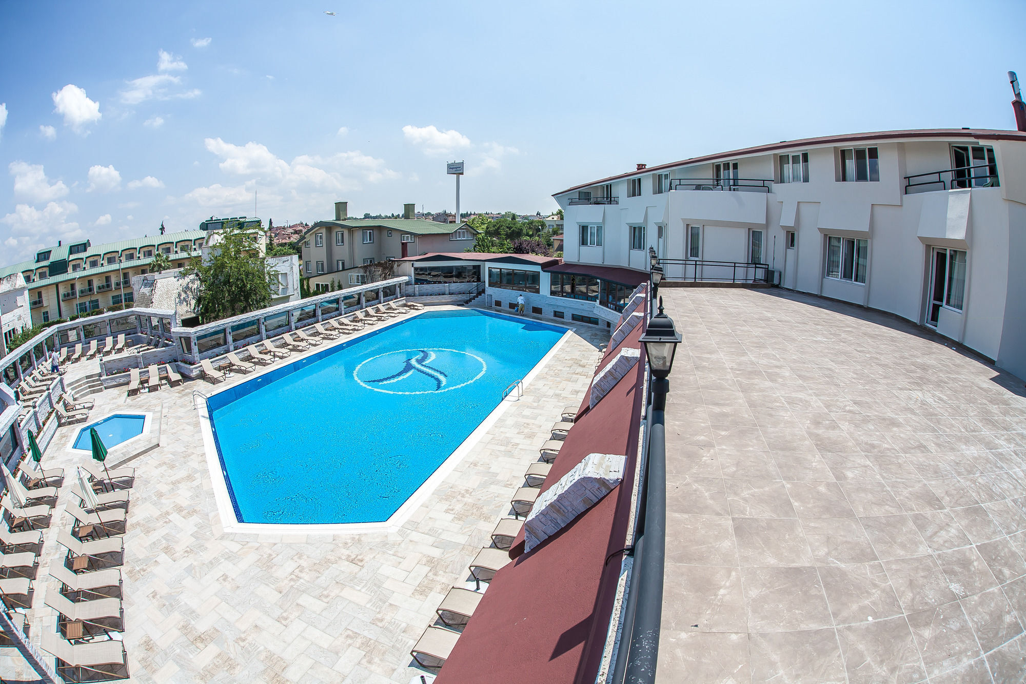 Cuci Di Mare Bayramoglu Hotel 4*