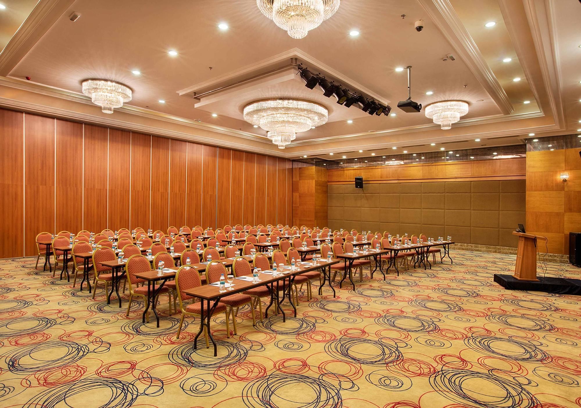 Doubletree By Hilton Van