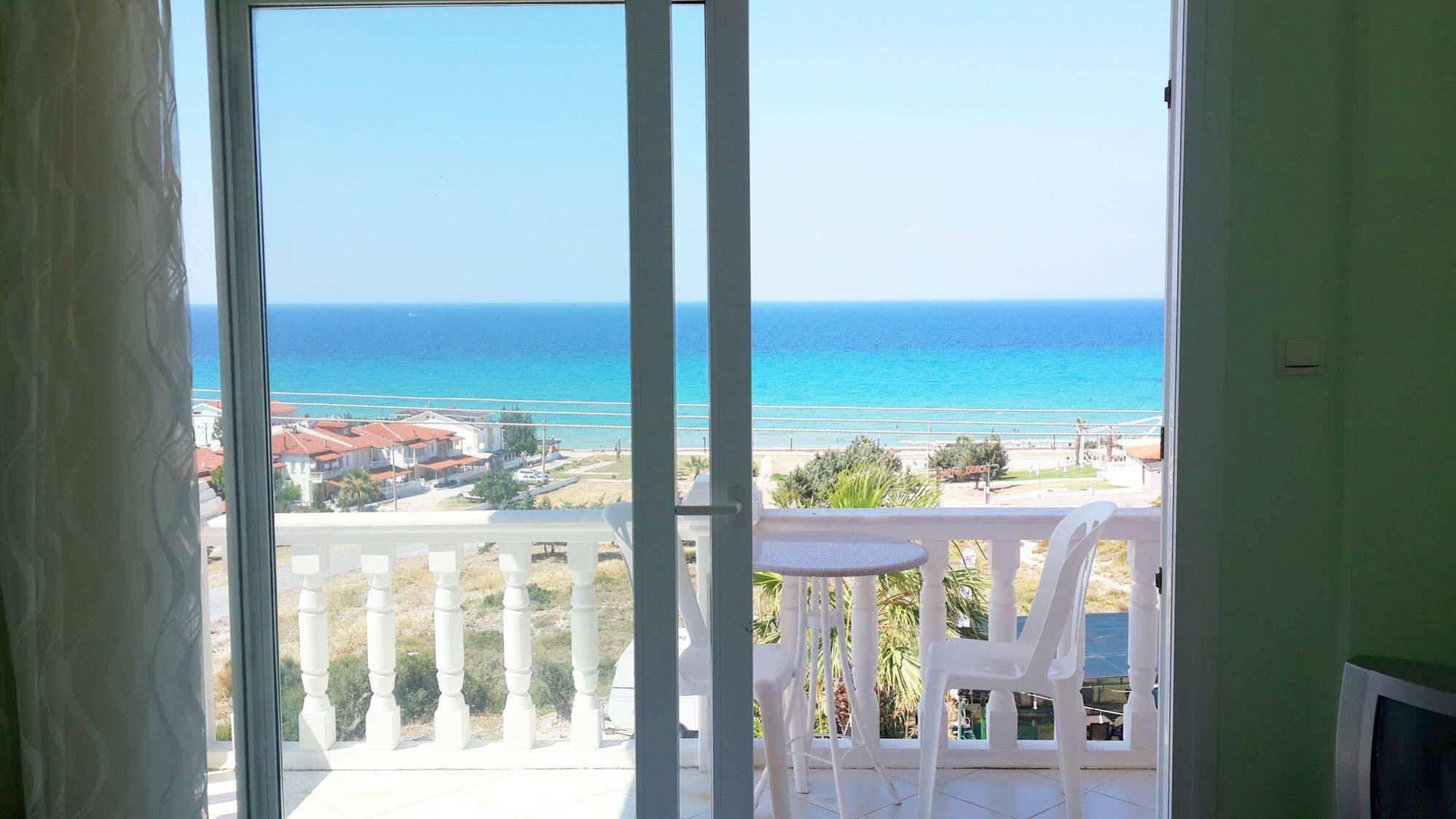 Ardic Deniz Karaburun (Izmir)
