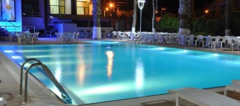 Aparthotel Happy Family 3*