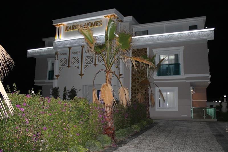 Aparthotel Happy Family 3*