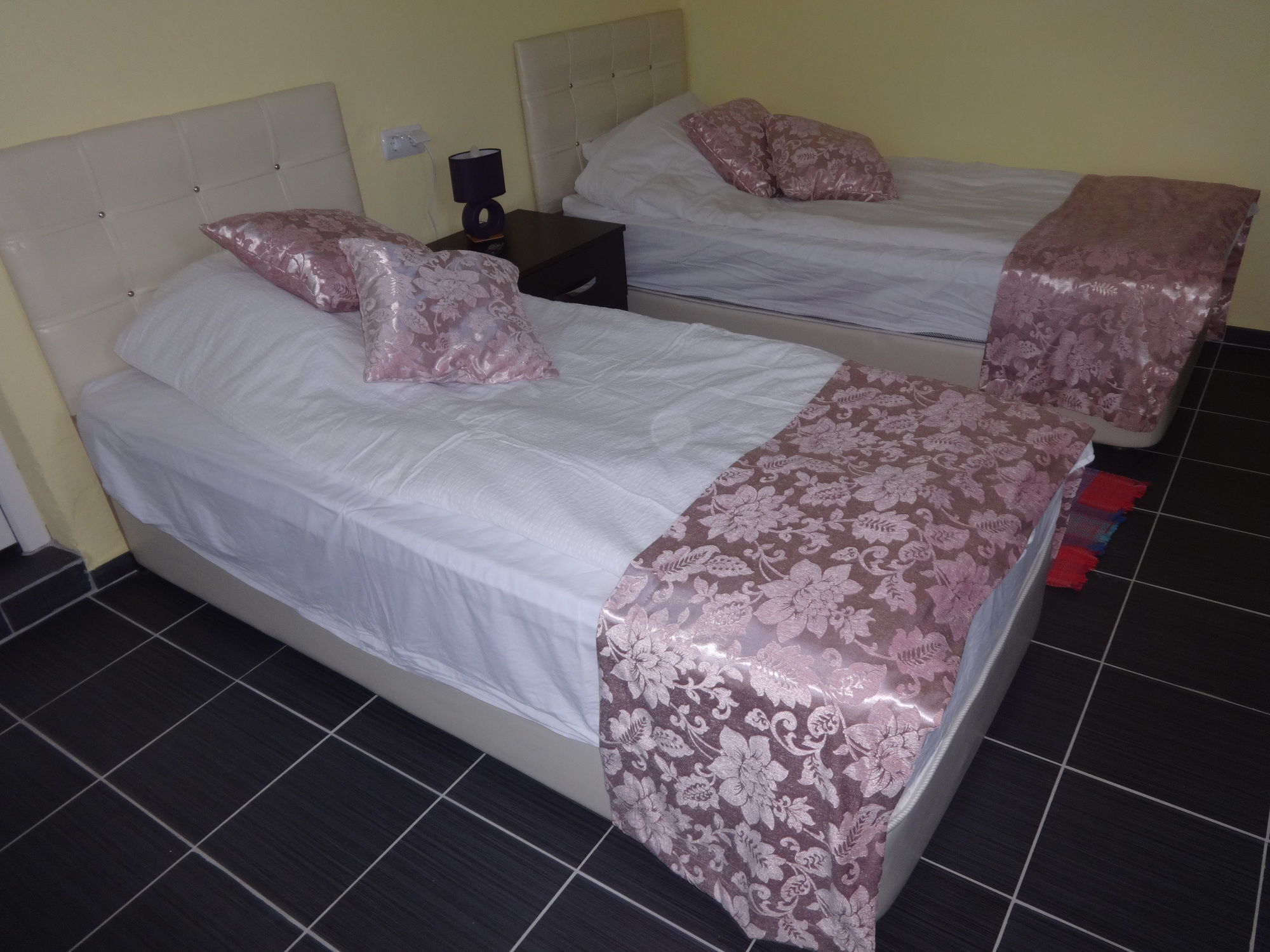 Hotel Kuecuek Denizkizi *